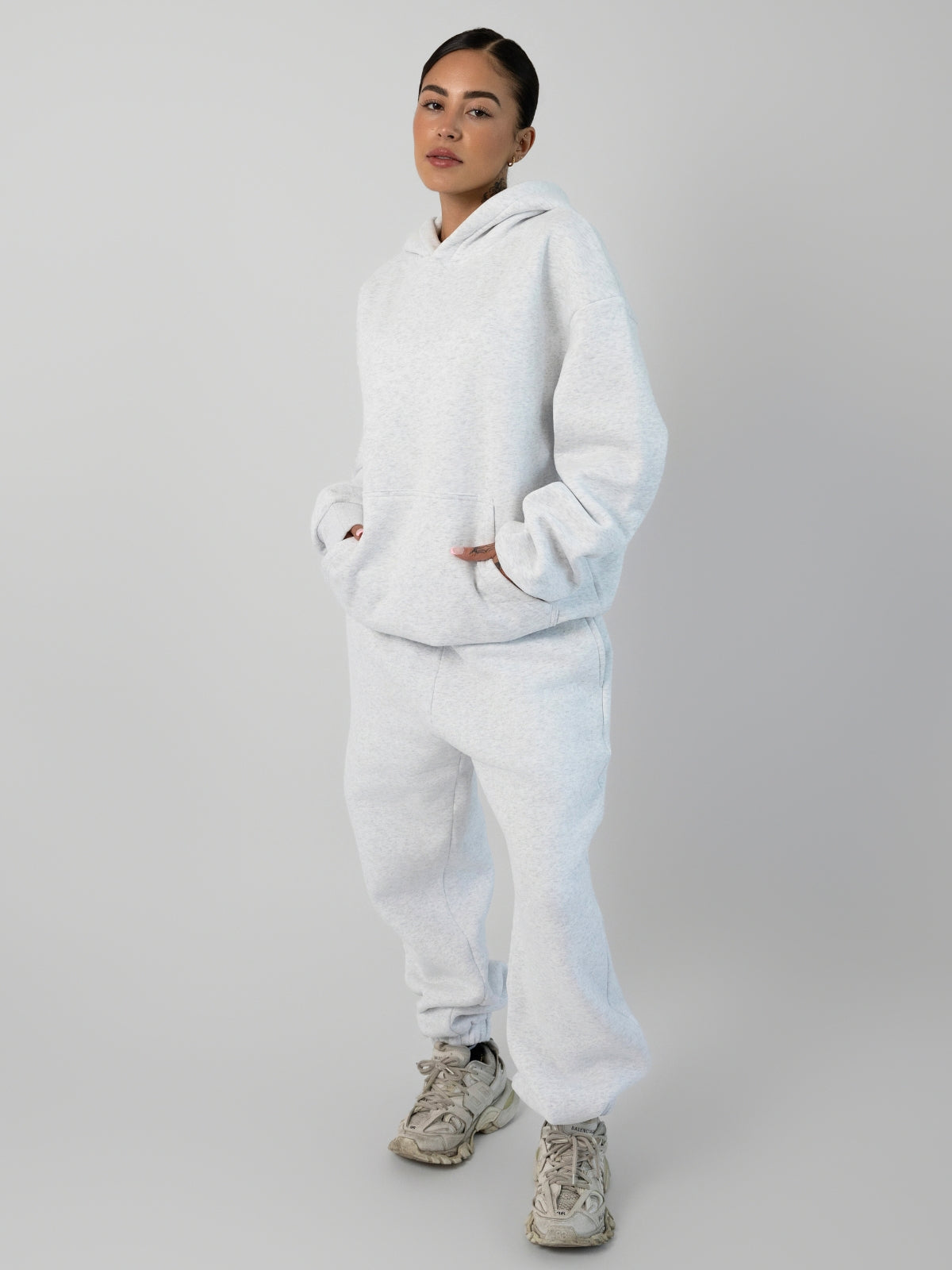 Lt Heather Grey / F